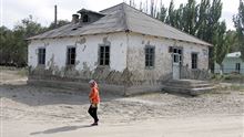 Стоит ли государству препятствовать миграции казахстанцев из сел в города