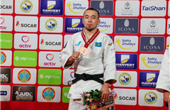 Казахстанский дзюдоист обошёл швейцарца и завоевал бронзу на турнире в Астане