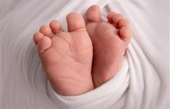 В Казахстане намерены выдавать свидетельства о рождении ребенка в торжественной обстановке