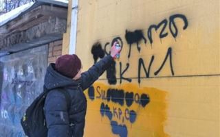 Первые подозреваемые в рекламе наркотиков через граффити задержаны в РК