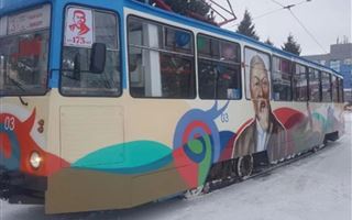 Трамвай с цитатами Абая Кунанбаева появился в Усть-Каменогорске