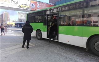 В Семее чиновников пересадили на общественный транспорт