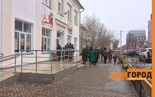 После химической реакции из школы Уральска эвакуировали 600 учеников 