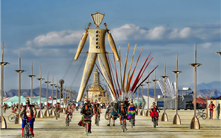 В США фестиваль Burning Man отменили из-за вируса COVID-19