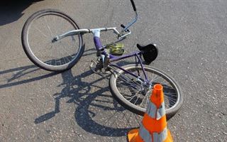 В СКО водитель авто столкнулся с велосипедистом, погибли два человека