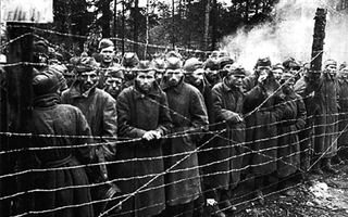 Клеймо и трибунал: почему советские солдаты больше всего боялись плена