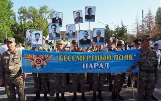 Пенсионерка из Алматы предложила провести альтернативный вариант "Бессмертного полка"