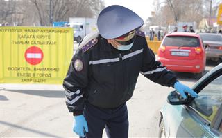 В Алматы водителей будут лишать прав за объезд блокпостов