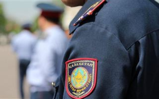 Замначальника отдела полиции уволили за взятку в 1,3 млн тенге от нарушителя режима ЧП