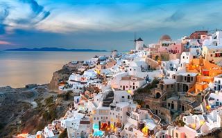 С сегодняшнего дня для туристов открылась Греция