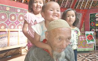 В поисках настоящих казахов: что открыл казахстанец в Монголии