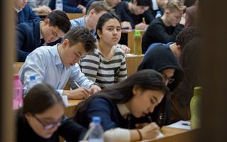 Студентам упростили перевод из иностранных вузов в казахстанские