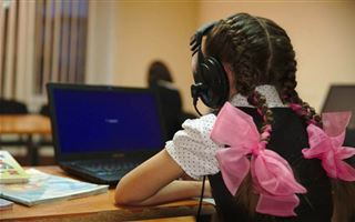 Дистанционное обучение может привести Казахстан к кризису знаний у школьников: что пишут о нас иноСМИ