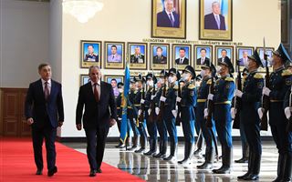 Генералы сбросили маски: подробности встречи министров обороны России и Казахстана
