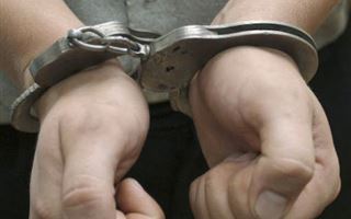 В ВКО арестовали полицейских, подозреваемых в пытках задержанного