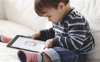 Гаджет и ребенок: как современные устройства могут помочь творчеству и развитию