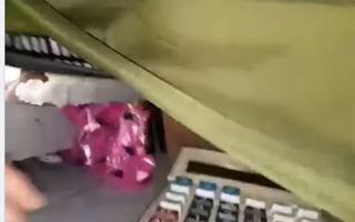 Жители Атырау сняли видео, разоблачающее обман продавцов одного из продуктовых рынков