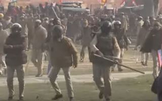 В Индии начались массовые беспорядки