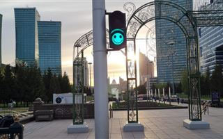 Светофоры со смайликами установили в столице