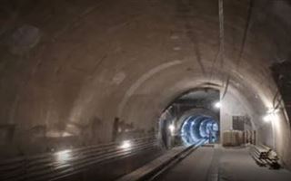 В Алматы строители метро отказались выходить на работу