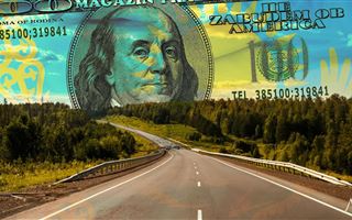 "Триллионы на разбитые трассы": сколько денег тратят в регионах Казахстана на строительство и ремонт дорог