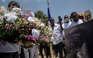 На похоронах президента Гаити началась стрельба