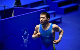 Казахстанский борец вольного стиля Нурислам Санаев победил в первом бою на Олимпийских Играх