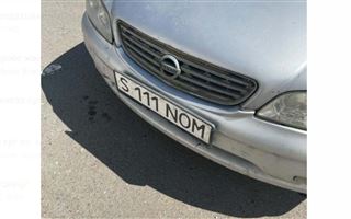 В Павлодаре мужчина использовал картонный подложный номер на автомобиле
