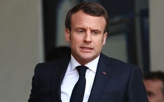 Француз, который ударил президента своей страны, вышел из тюрьмы и заявил, что не жалеет о поступке