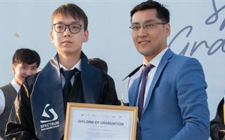 Казахстанского выпускника пригласили в пять престижных вузов мира