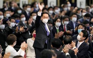 Новым премьер-министром Японии избрали экс-главу МИДа