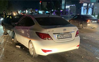 В Алматы пьяный водитель сбил полицейского