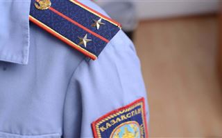Полицейского из Алматы уволили по статье за пьянство и ругань, а он вернулся на работу через суд