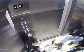 В Талдыкоргане подростки устроили беспредел в лифте