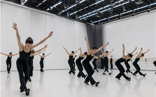 Академия танца Бориса Эйфмана проведет отбор детей из Казахстана