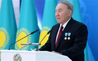 Нурсултан Назарбаев вручил награды главе ВТБ, Бауыржану Байбеку и Кайрату Мами