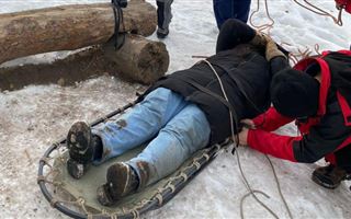 В алматинских горах спасатели пришли на помощь пострадавшей девушке
