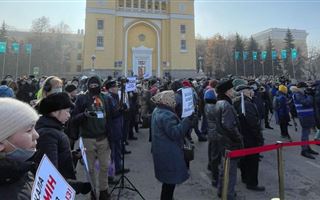 Мирный митинг за выборность акимов проходит в Алматы