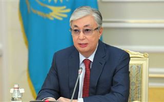 Касым-Жомарт Токаев поздравил казахстанцев с Днем победы