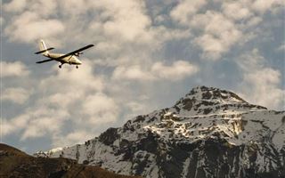 Пассажирский самолёт пропал после вылета из Непала 