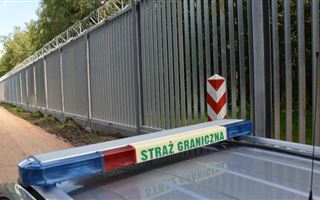 В Польше завершили строительство стены на границе 