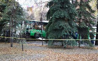 9-летнего ребенка госпитализировали после ДТП с автобусами в Алматы