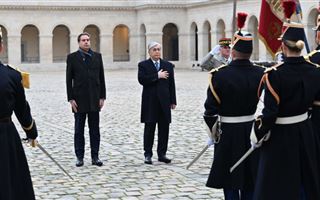 Торжественная церемония встречи Президента Казахстана во Франции