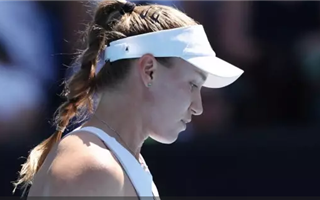 Рыбакина прокомментировала историческую победу на Australian Open