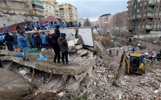 В Турции число жертв землетрясения превысило 50 тысяч человек