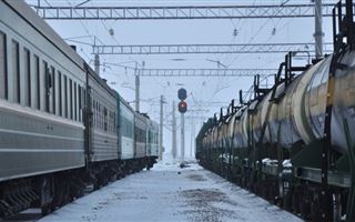 Жительницу Алматы сняли с поезда за распитие алкоголя