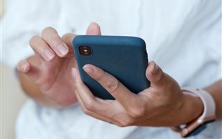 В Казахстан незаконно завезли более трех миллионов сотовых телефонов