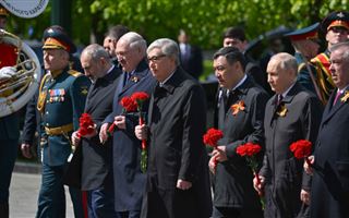 Касым-Жомарт Токаев посетил военный парад по случаю Дня Победы