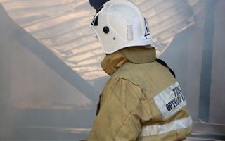 Пожар произошел в шестиэтажном доме в Атырау 