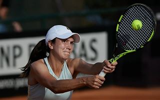 Казахстанская теннисистка вышла в четвертьфинал парного турнира в Истборне